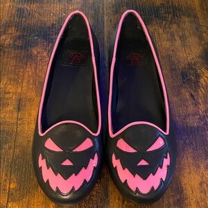 Strange Cvlt Jack-O-Lantern Flat Slip on Shoes Loafers in Black & Pink Size 7